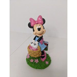 Disney Minnie Mouse Figurine With Minnie Holding A Basket